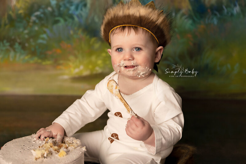 Cakesmash-Baby-Simply-Cake-Smash-Bubble-Splash-Joshua-Burleson-Dallas-Ft-Worth-Texas-Newborn-Photography-New-Born-Photographer-Babies-Arlington-Studios-Matenrity-Aledo