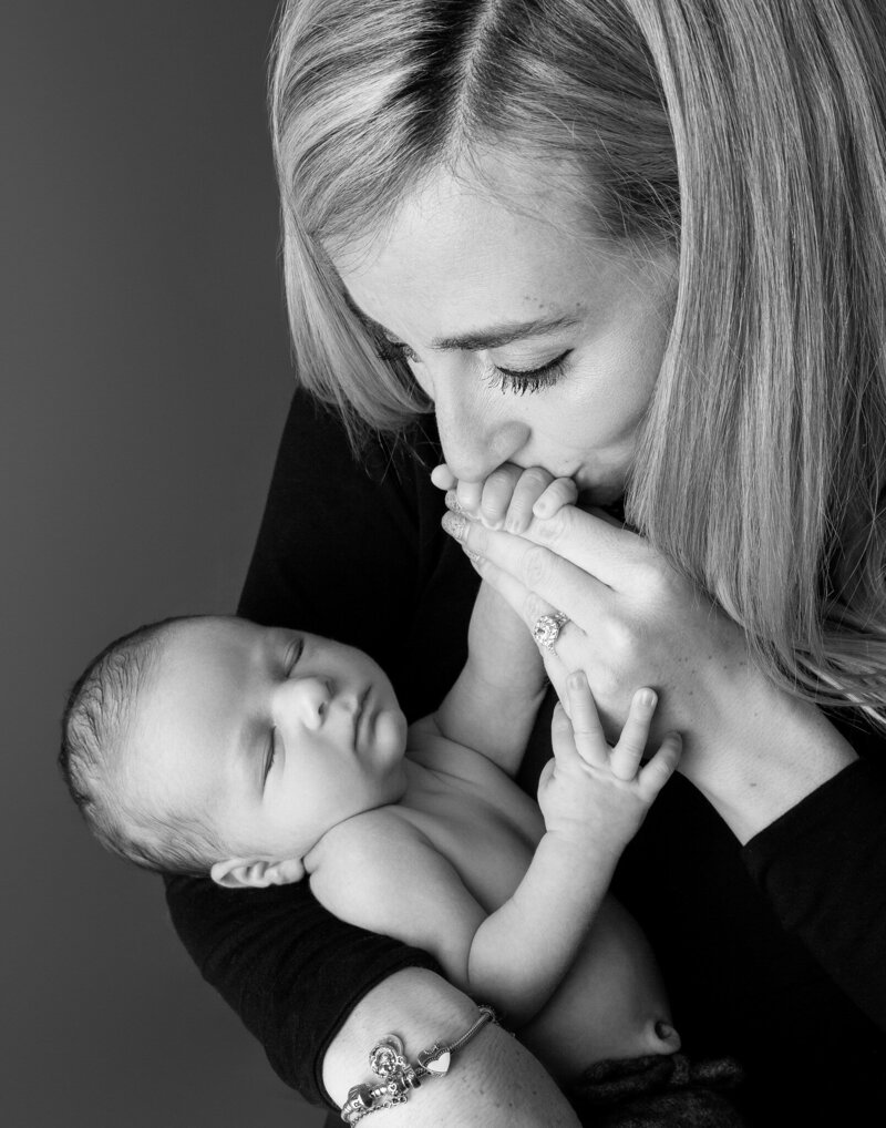 new mom with newborn photography