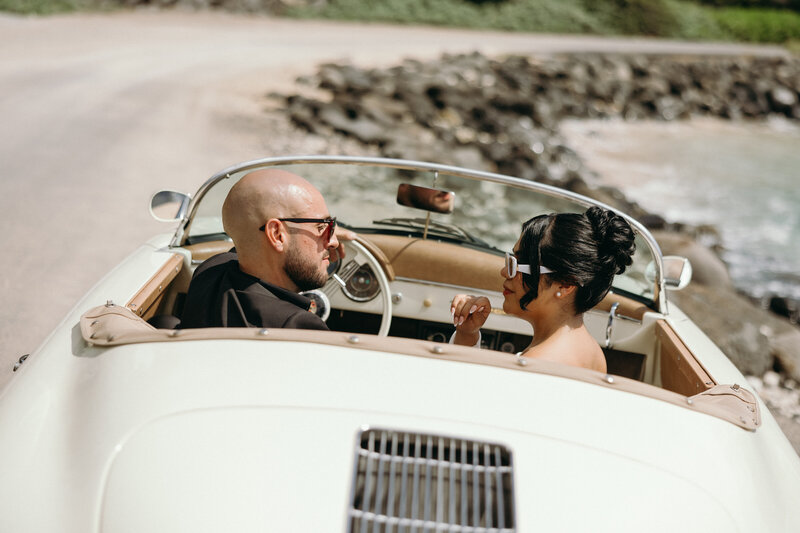 Romantic first look at Lanikohunua with palm trees and ocean breeze
