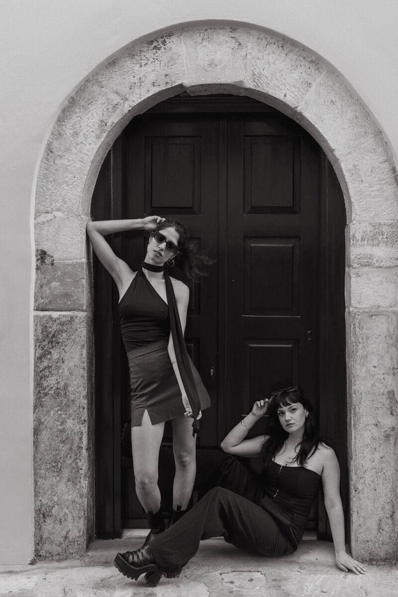 21-santorini-couple-session-athens-greece