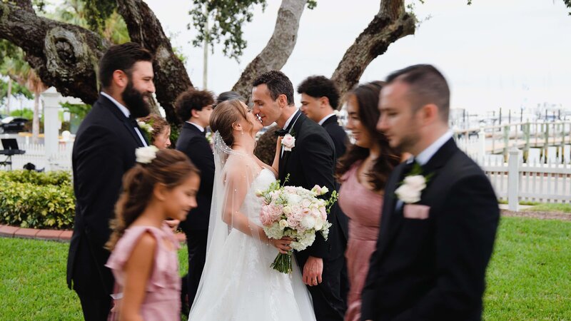 Pulling camera out of a travel bog