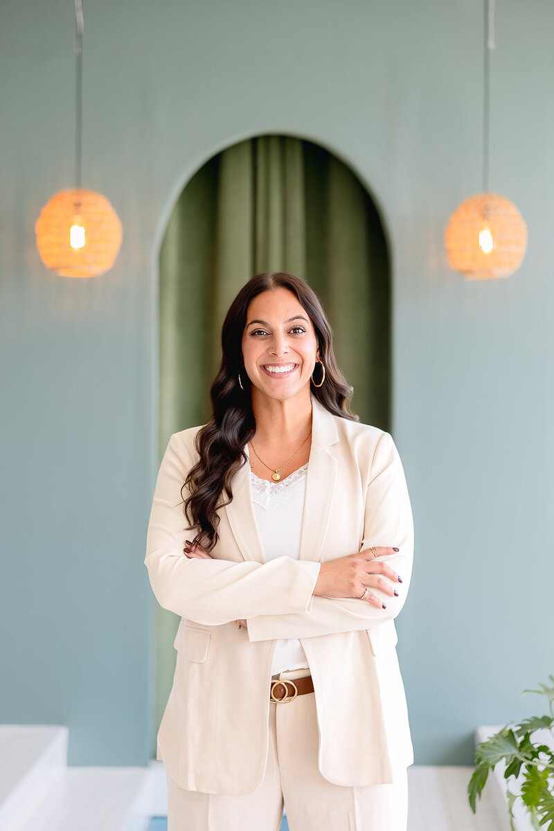 Headshot of Juliana Holmes, lead Southern California wedding planner and founder of Beyond the Event.