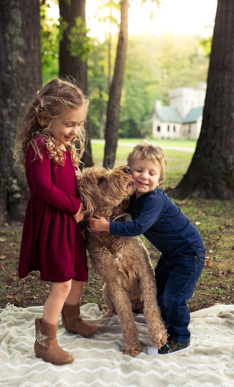 Lifestyle photographer capturing a mom and young boy.