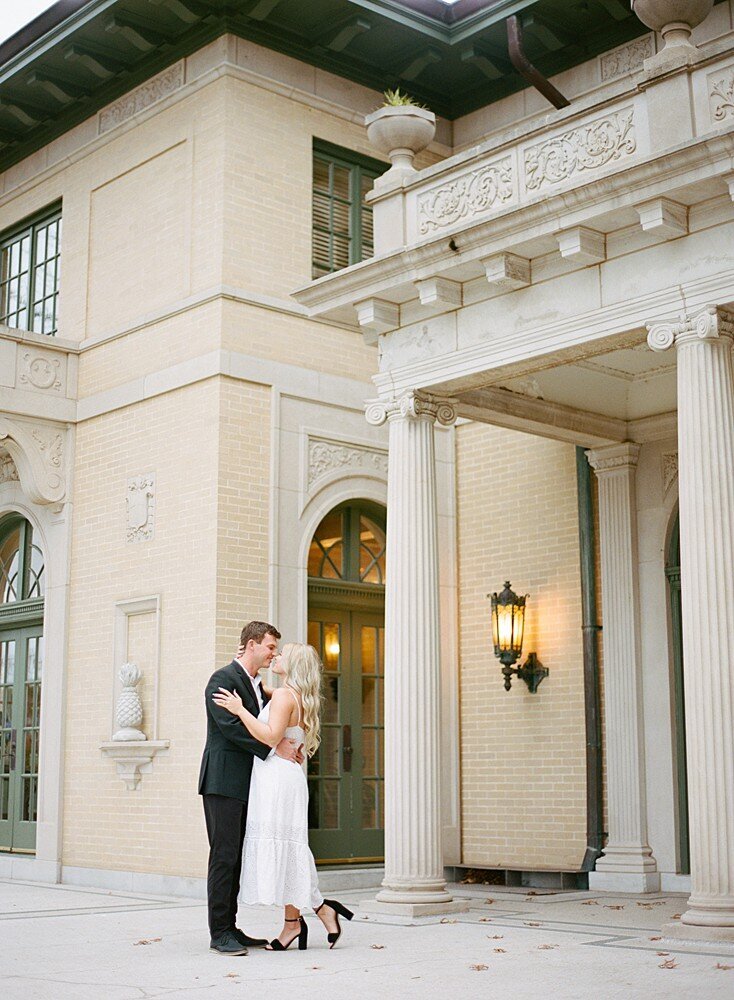 tulsa-wedding-photographer-mansion-at-woodward-park-photoshoot-laura-eddy-photography_0007