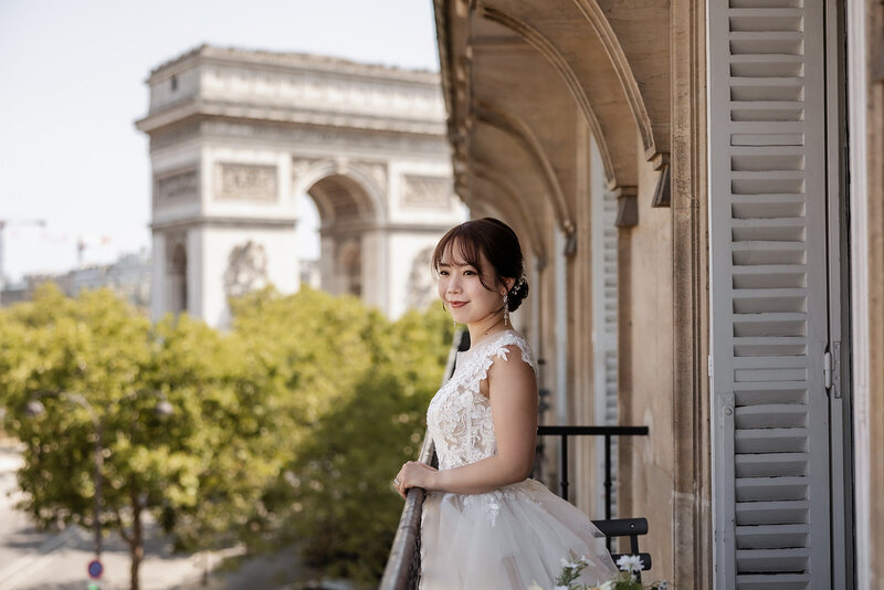 パリ前撮りフォトウェディング | Petite Nao Photography