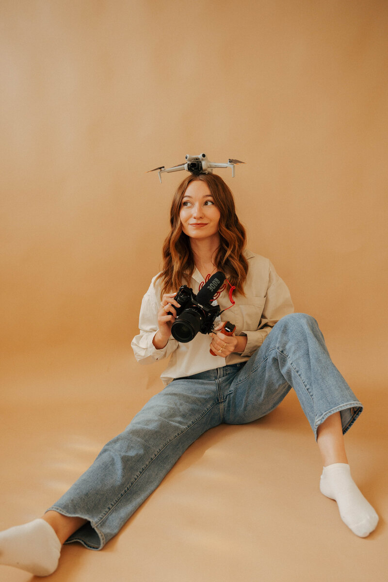 Holly Kell Creative is a wedding videography business based in Grand Rapids, Michigan