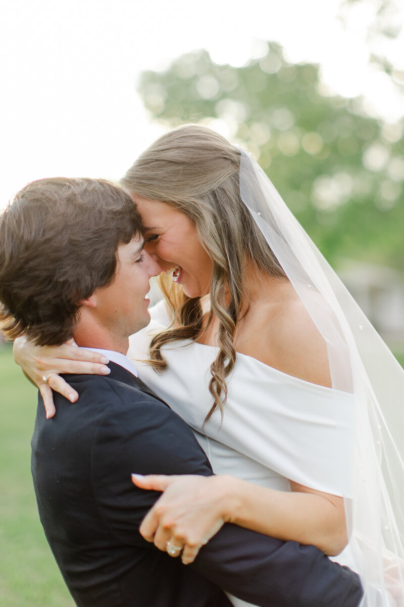 Bride and groom sunset pictures in Auburn, Alabama