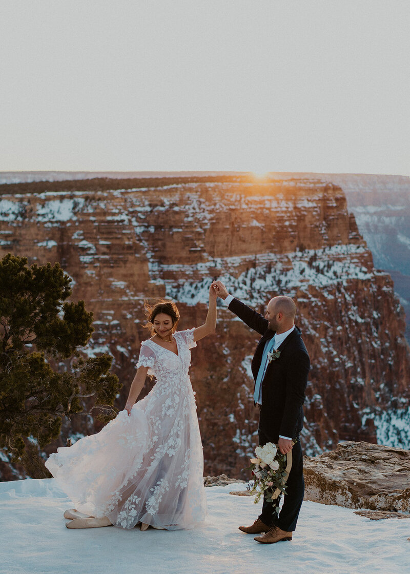 Intimate wedding in Colorado