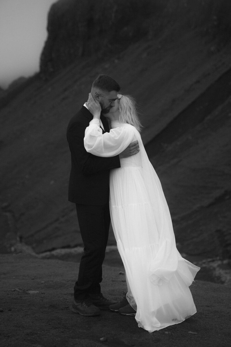 the_chaffins_international_destination_wedding_elopement_photography_photographers_sammie_chaffin_micah_editorial_adventure_engagement_photos71