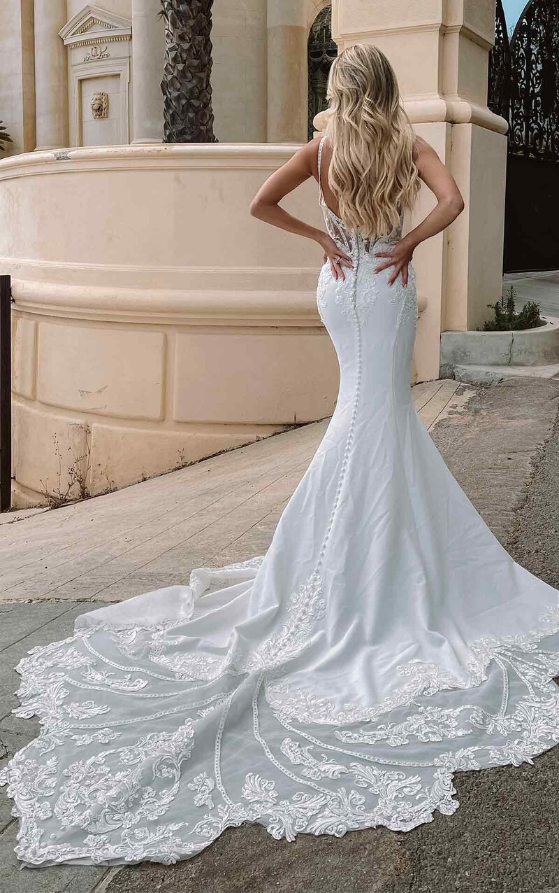 Nunziata Bridal Boutique - Sarnia, Ontario - Martina Liana 1406-6