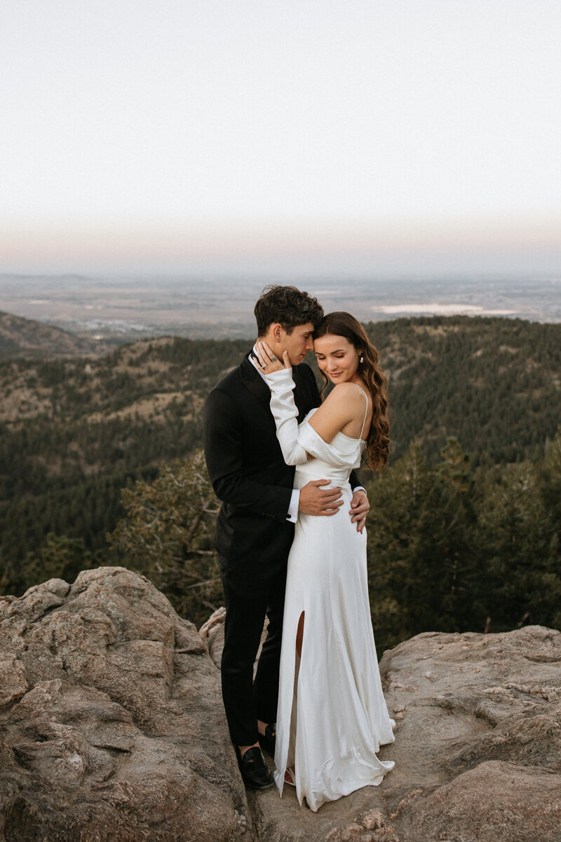 groom and bride walking - taken by fargo wedding photographer kiella lawrence