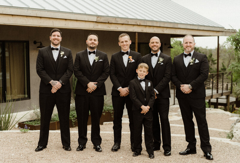 C&R_WED-325
