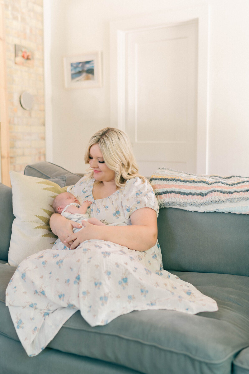 Iris Graciela Photography. Soft, delicate, and natural light images capturing the tender connection of family and newborn at home.