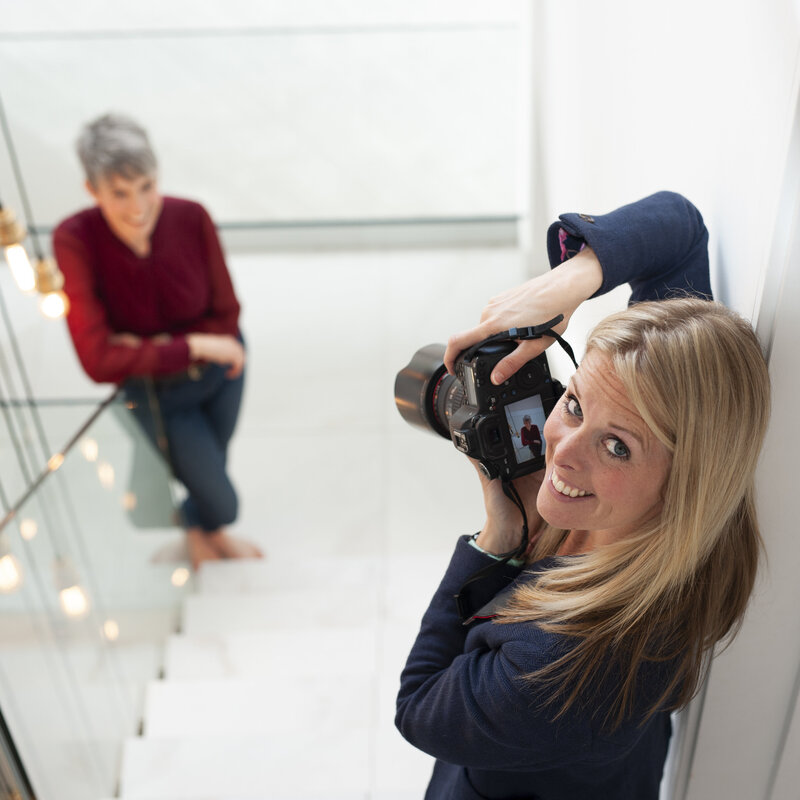 ON SITE BEHIND THE SCENES PHOTO SHOOT OF KATE MCNEIL