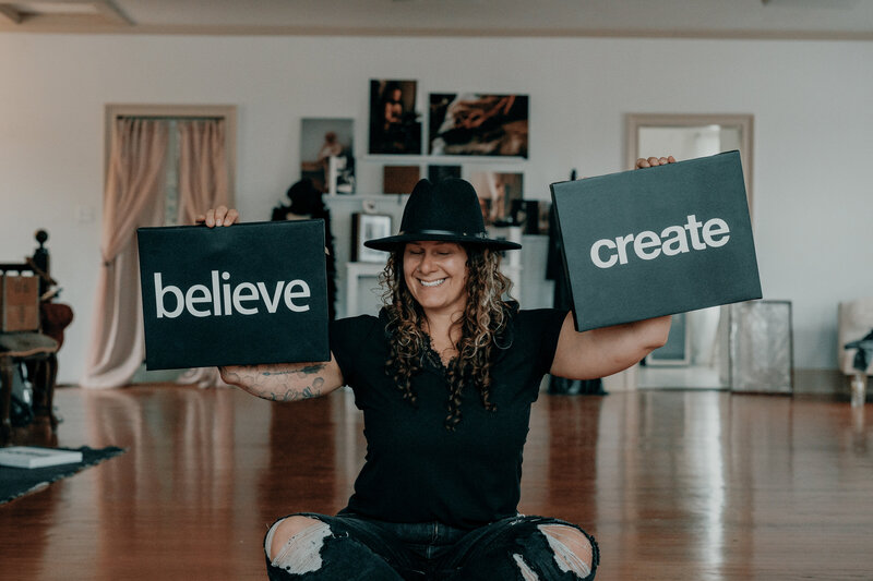 Photographer Jasmine Lynn sharing her studio space for other creatives