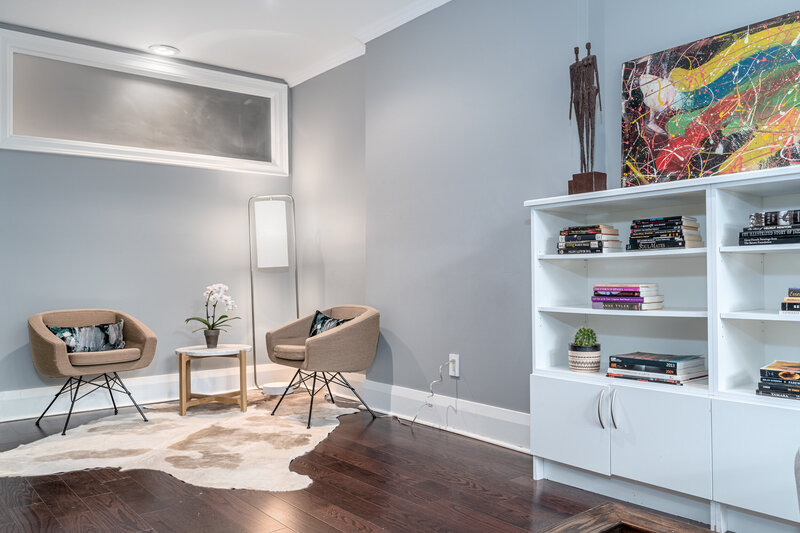 300 Avenue Road Unit 5 _053