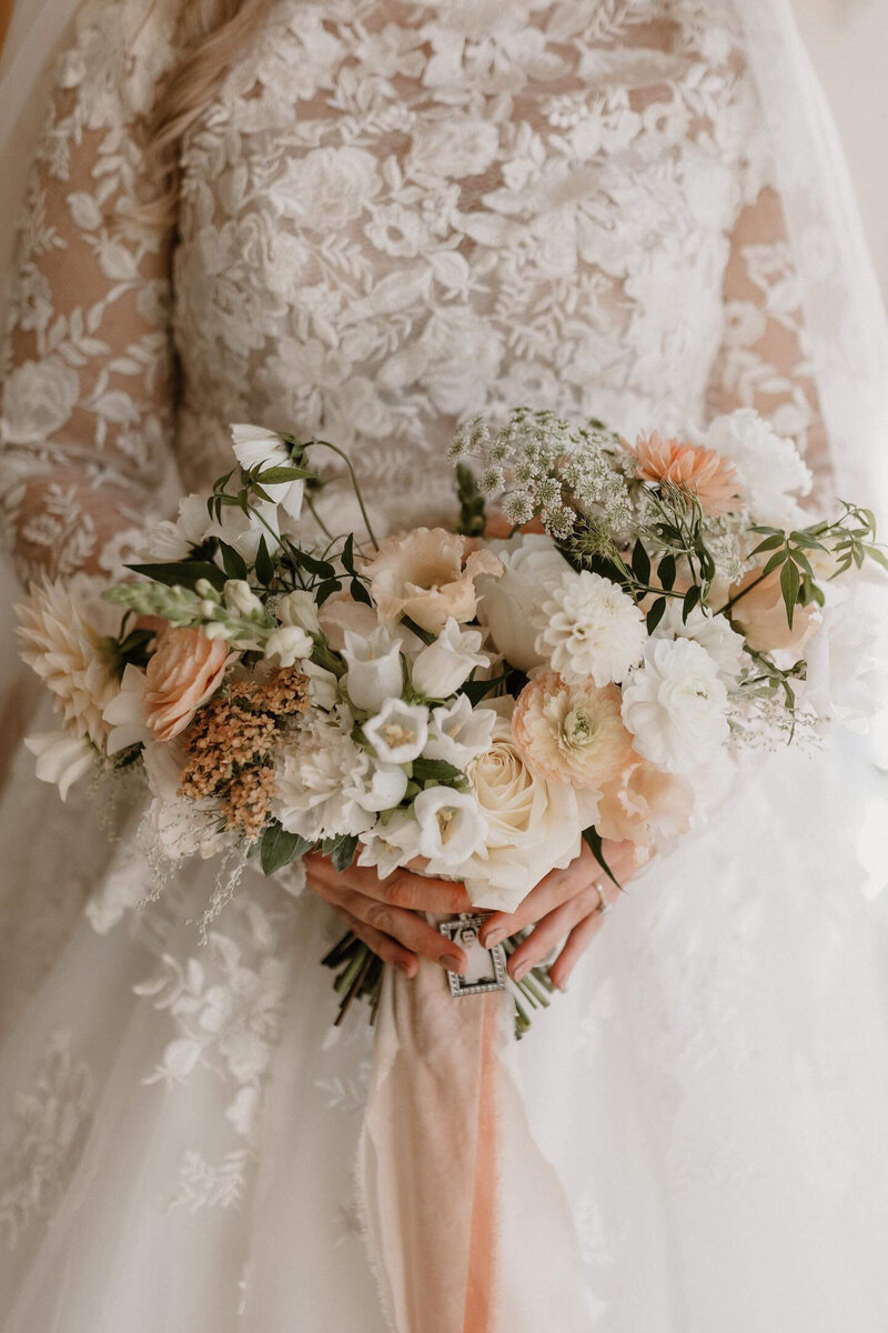 bridal bouquet at Sant frraed House