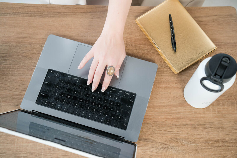 ashe typing on computer