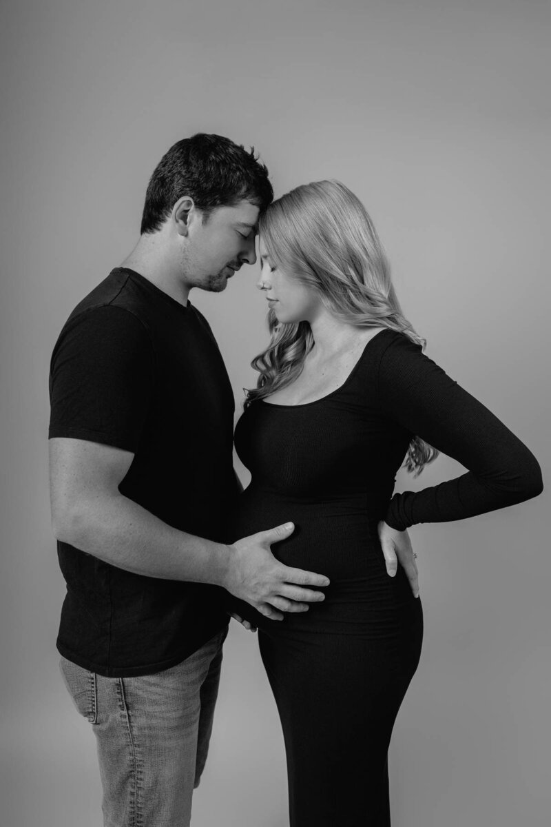 brooksmaternityblackwhite