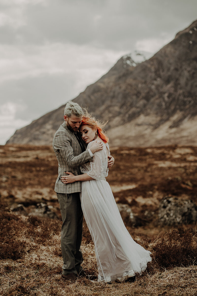 Danielle-Leslie-Photography-2021-alternative-scotland-wedding-photographer-0342