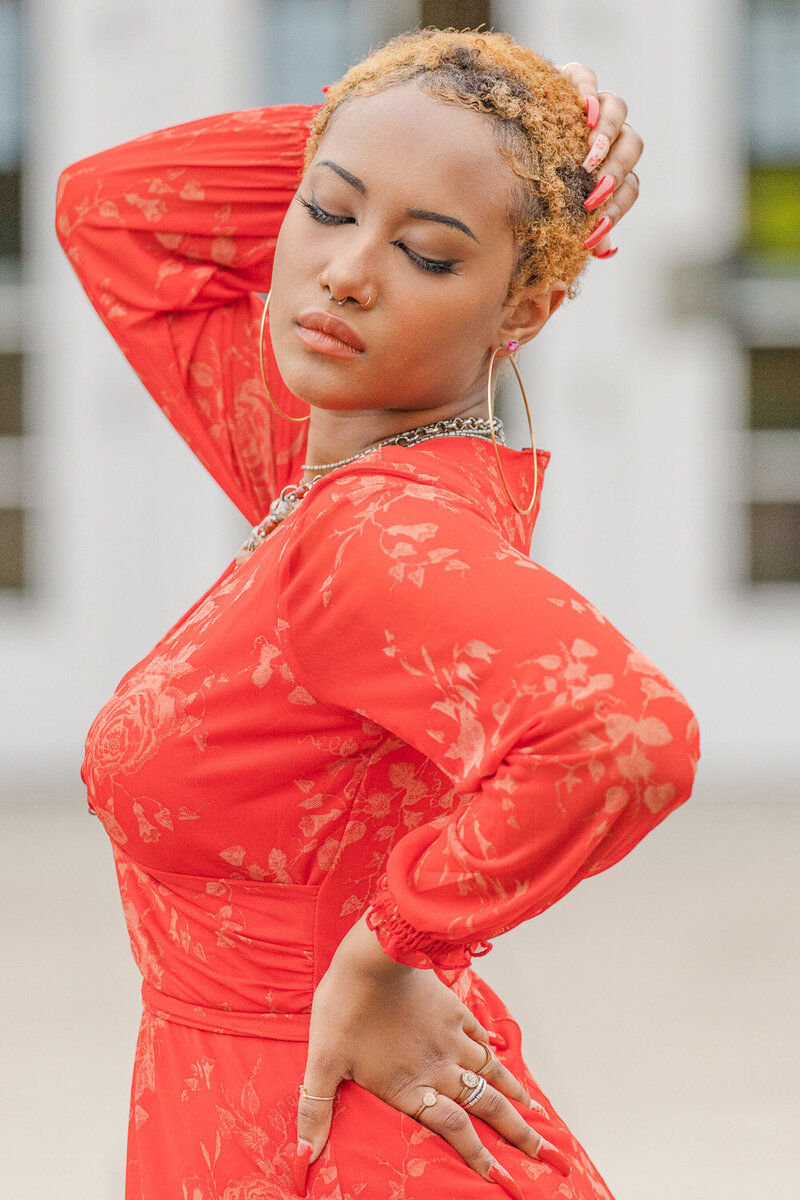 girl looking down during Prince William County, Virginia senior photos