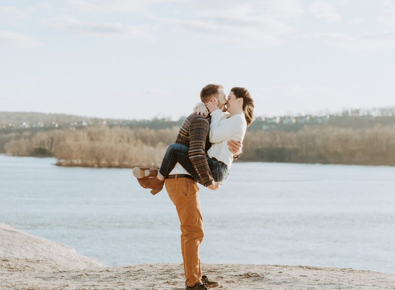 white cliffs of conoy engagement session