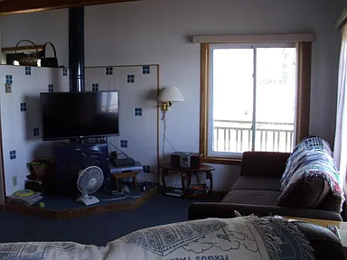 589cd844ef7aa4771229801184f8d2f8-cc_ft_384