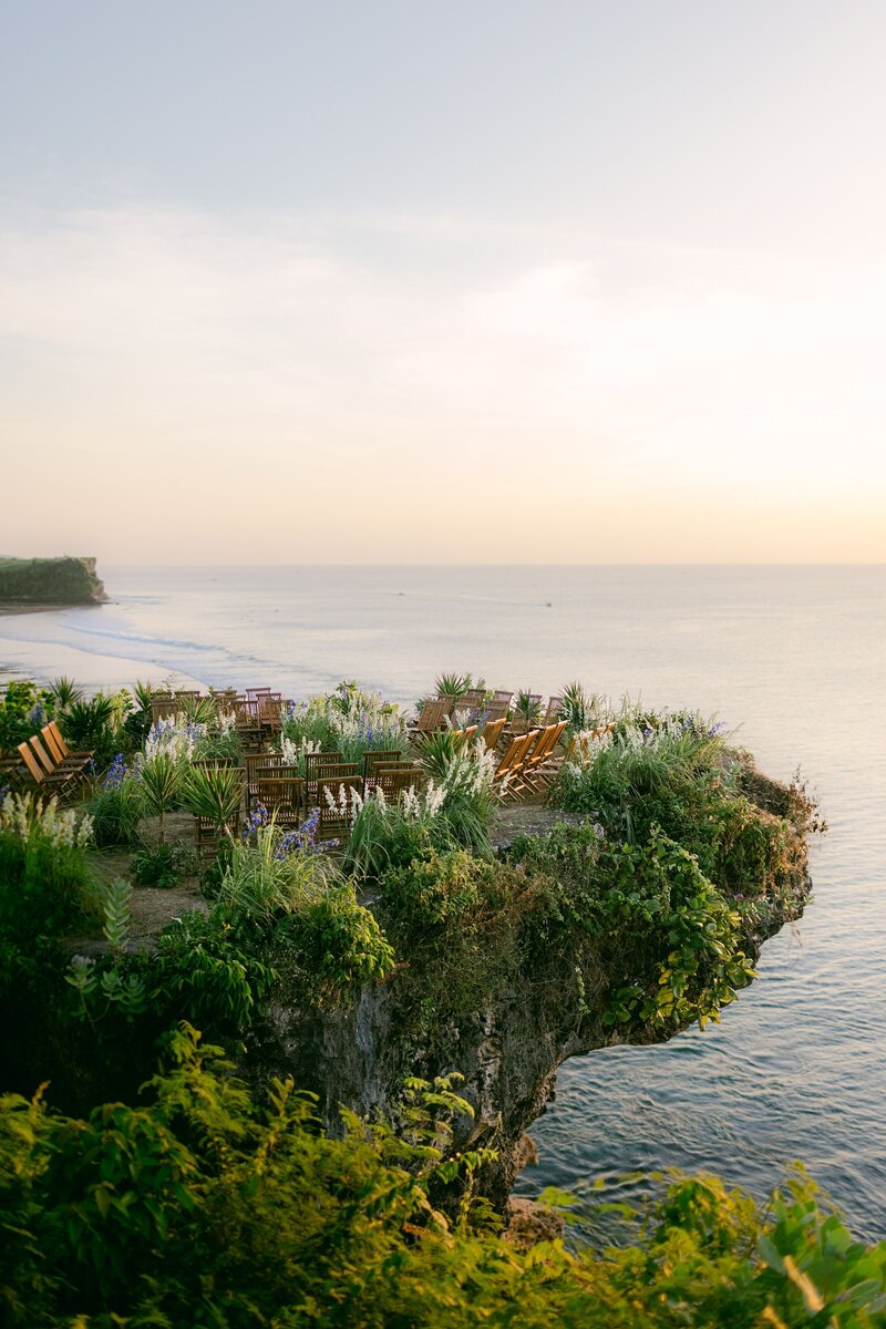 296Bali Bright Balangan Cliff Wedding Photography