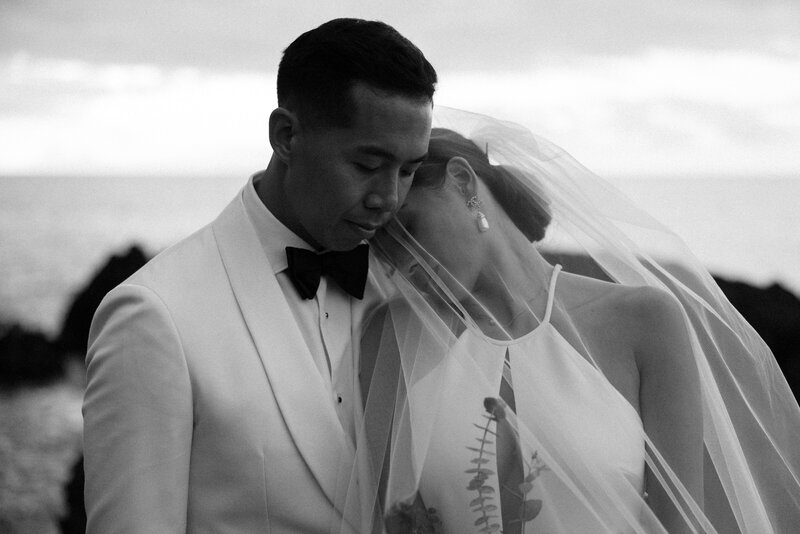 bride and groom session in Four Sesons Hawaii
