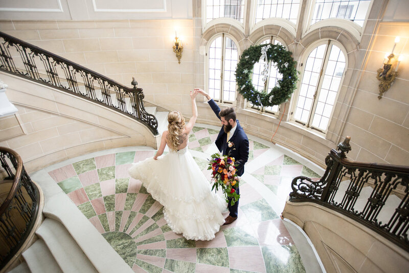 edith-elan-armour-house-chicago-winter-wedding-shoot-bride-and-groom-dancing