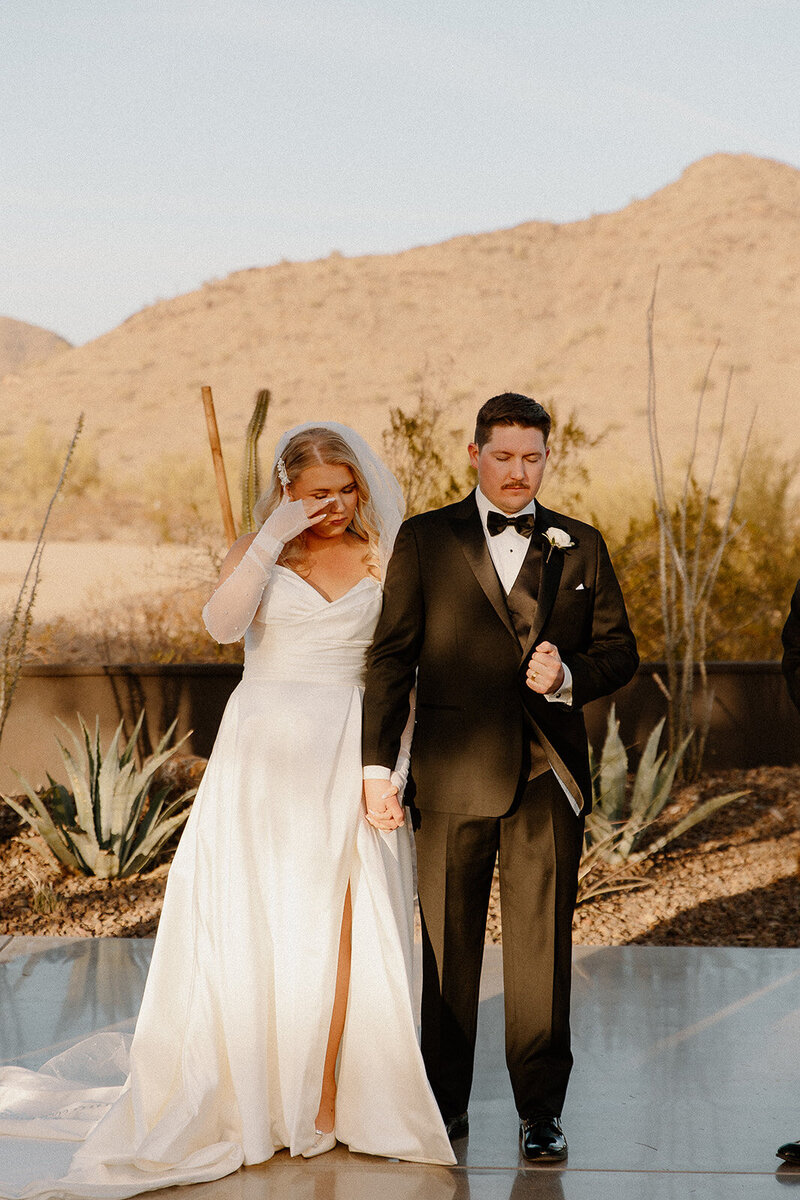 kelsey-kohl-wedding-preview-taylorraephotofilm-117