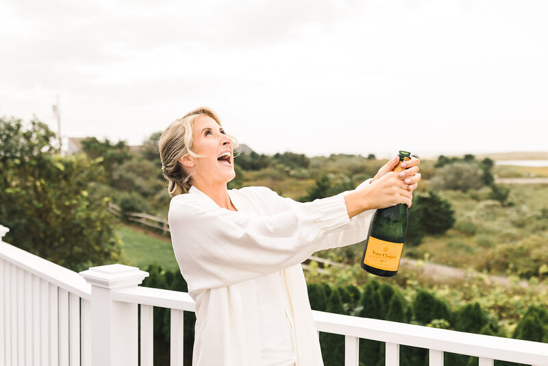 J + J - Julia Getting Ready (Ellen Sargent Photography)-19