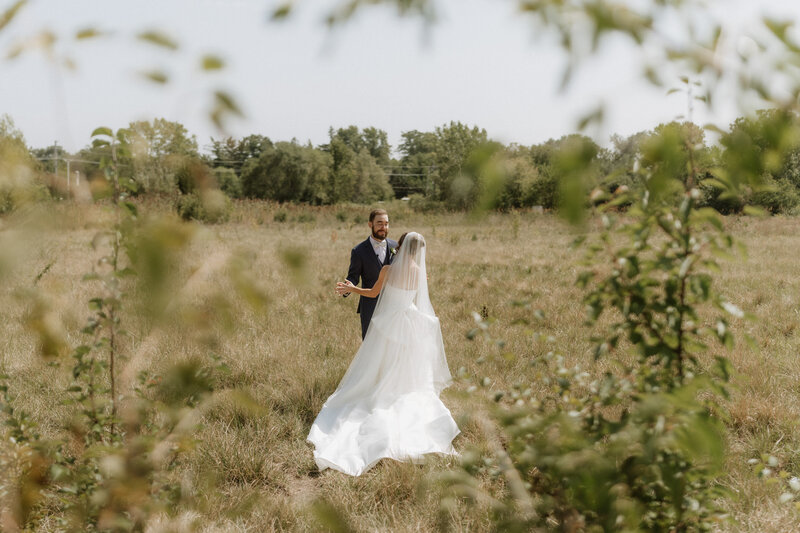 illinois chicago backyard intimate wedding northwest indiana photographer videographer film documentary lisle hyatt regency hotel charles-18
