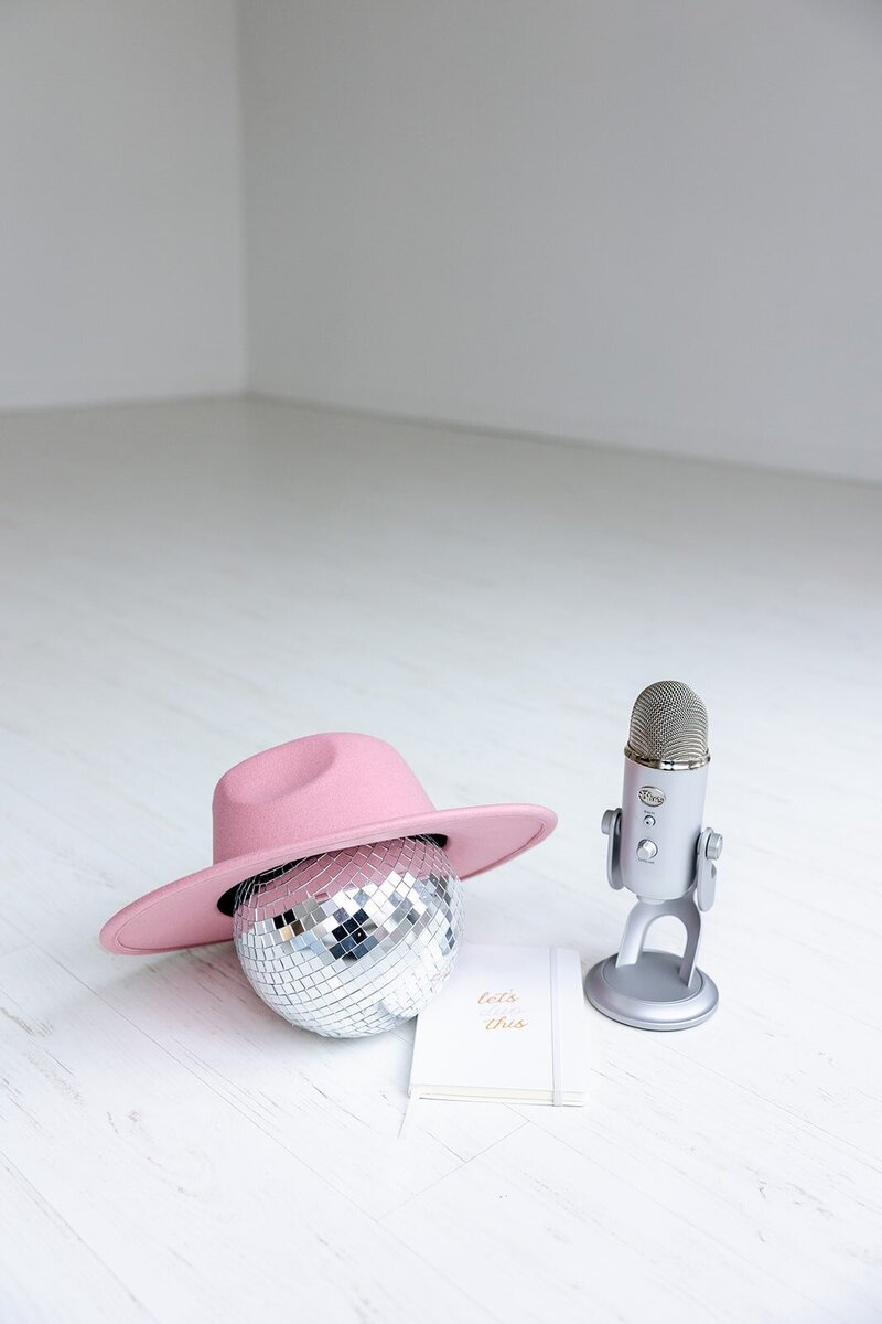 Organic Marketing Agency Podcast Hosts Of Duo On Air