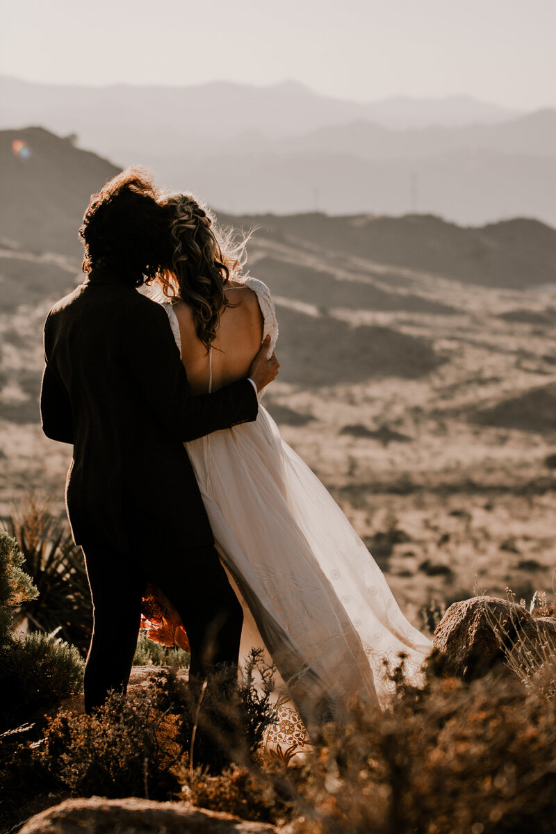 An elopement in Joshua Tree California