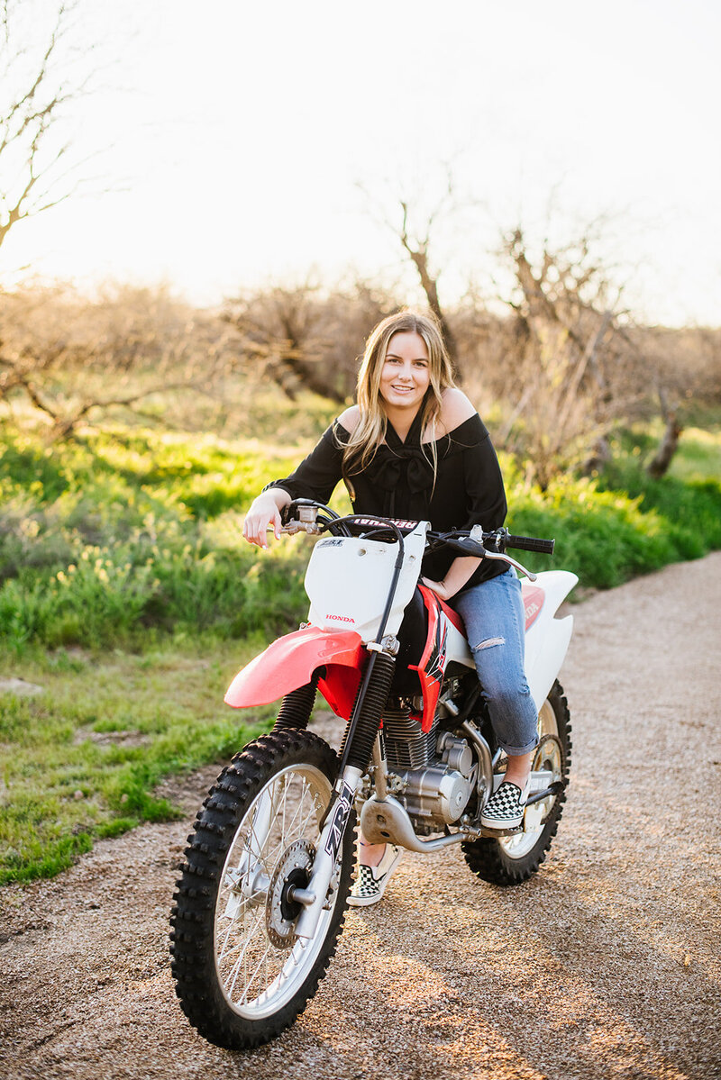 payton-herder-senior-portraits-124_websize