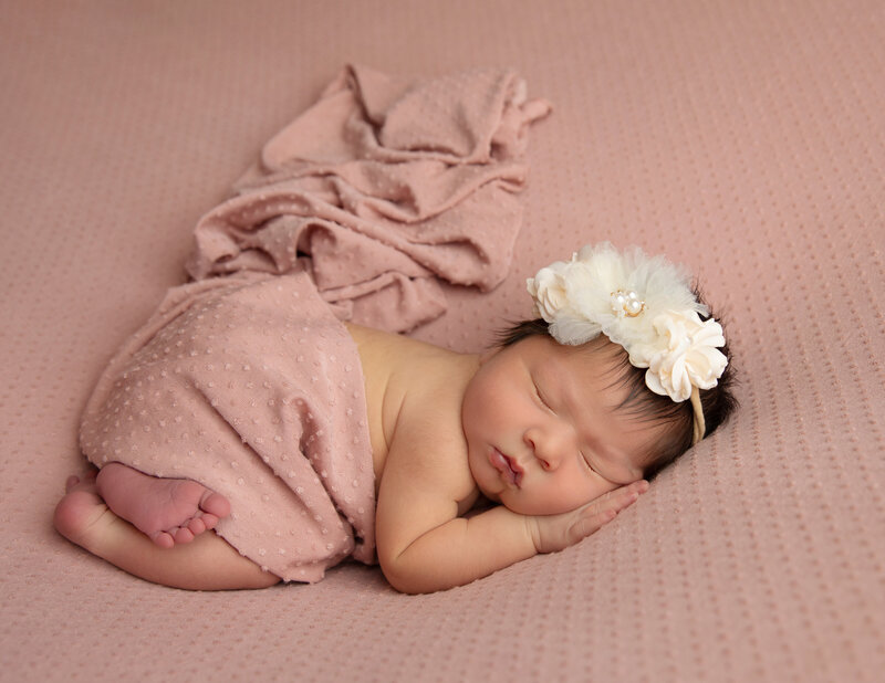 EvaMaganaPhotographybeautybabygirlfamilynewbornbabyboygirlfirstbirthdayphotography (8 of 9)