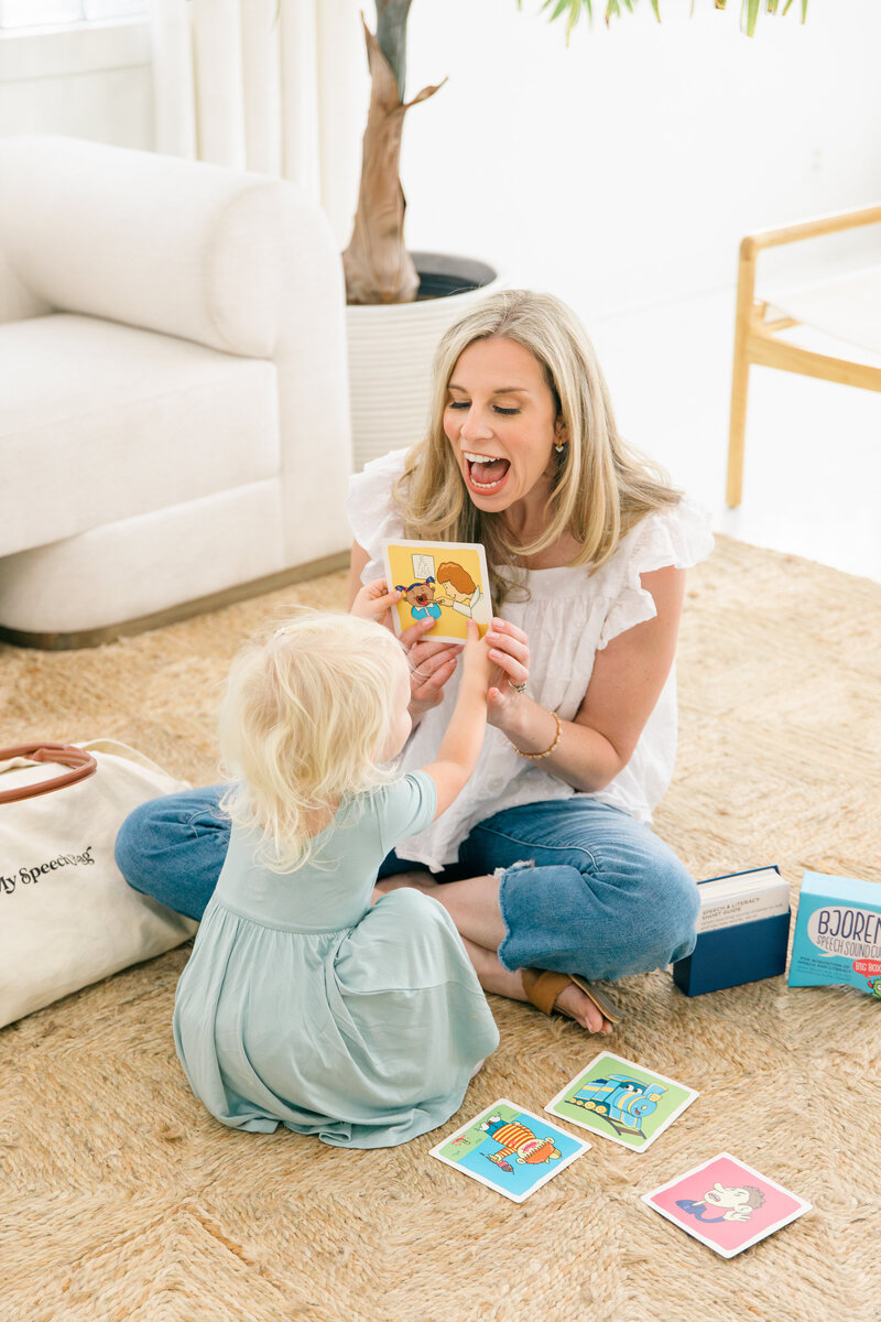 speecjhtherapist doing a speech therapy home visit