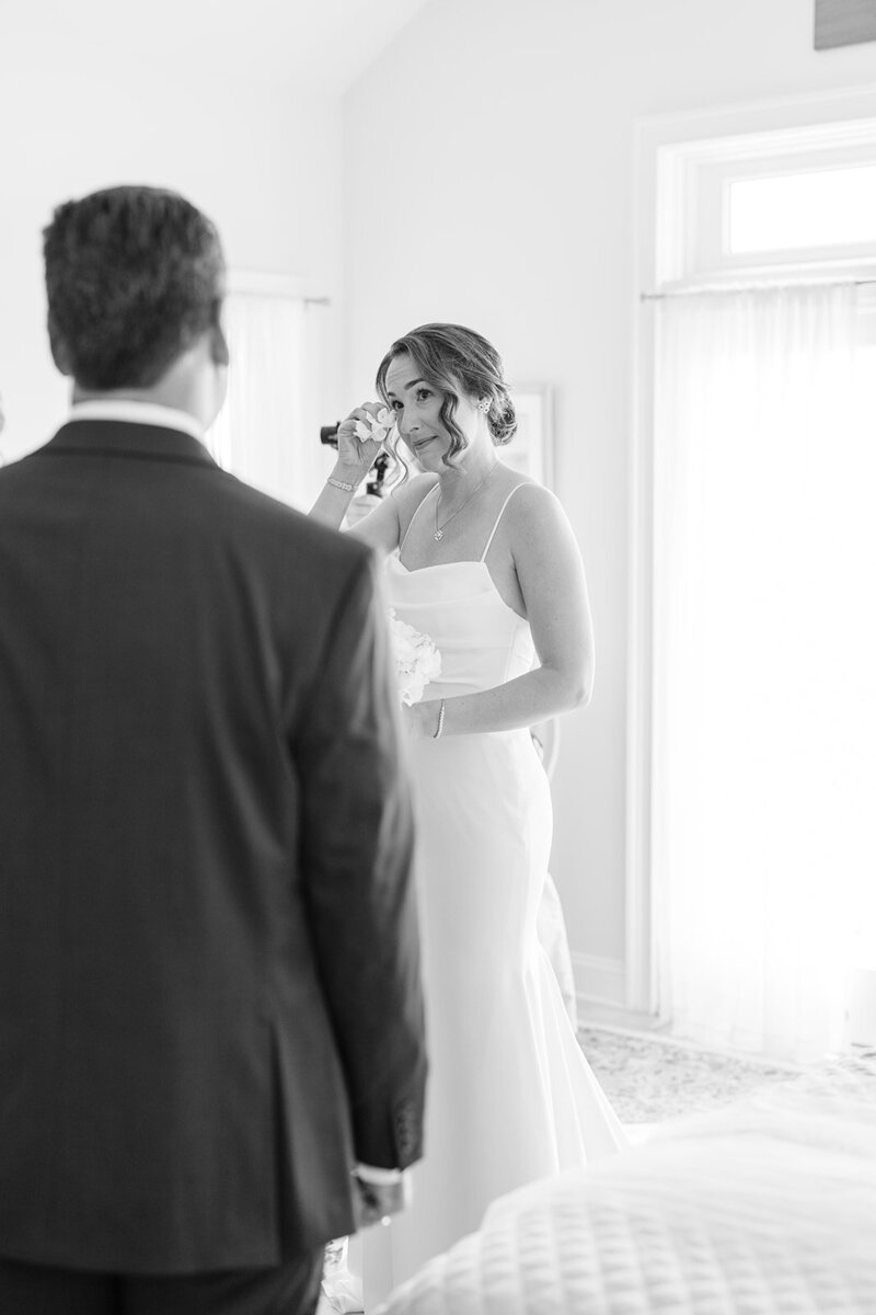 bride-first-look-father