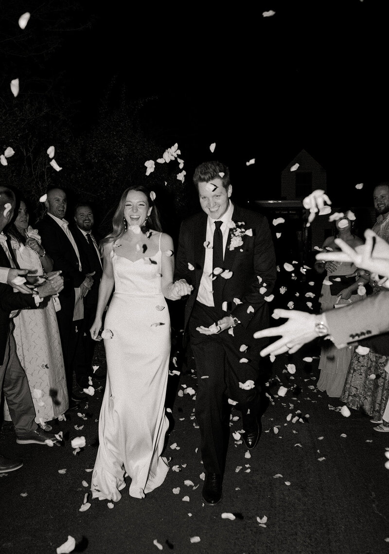 Spring Wedding day inspired at the Whitlock Inn in Altanta Georgia, Emily Battles Photography 