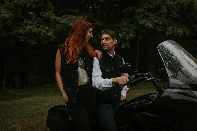 21_Eagle_River_Wisconsin_Lake_Cabin_Rainy_Engagement_Photos_Motorcycles_Harley_Davidson_James_ Stokes_Photograhy_WI.24