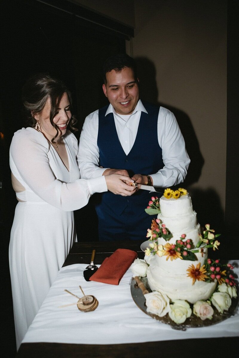 classic-and-documentary-style-wedding-photography-92