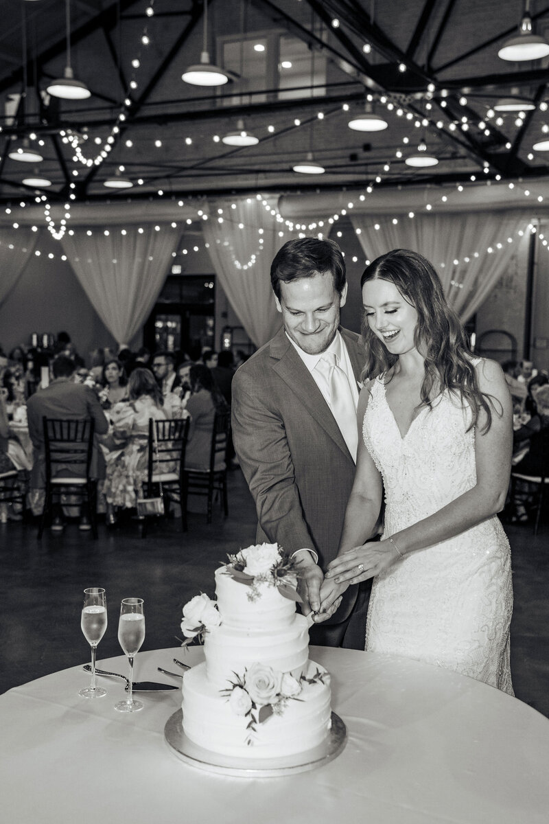 historic-market-hall-raleigh-wedding-1