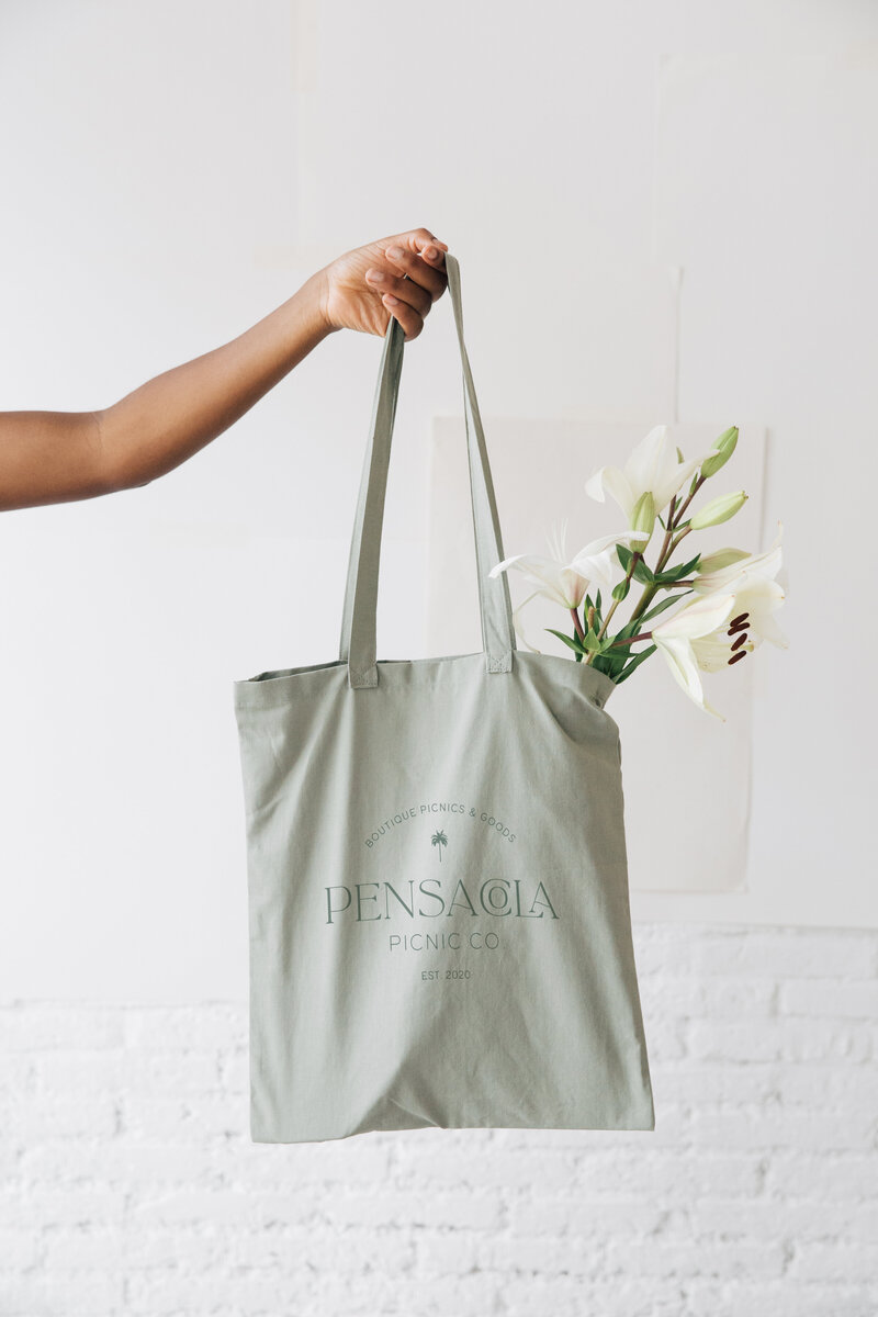 Tote bag