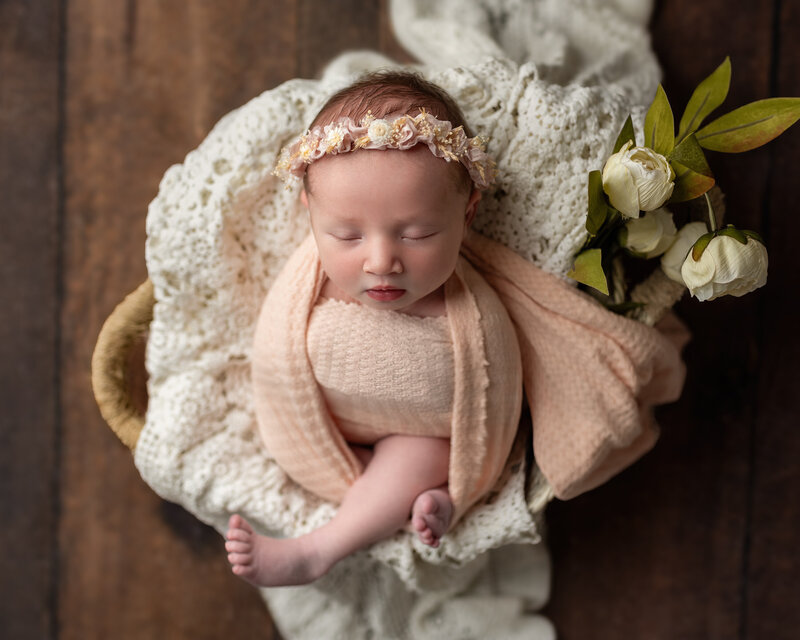 newborn-wraps-blankets-soft-pink-lace