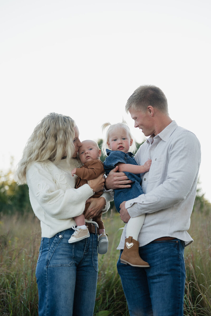 Family photos taken in a field in Duluth, Minnesota
