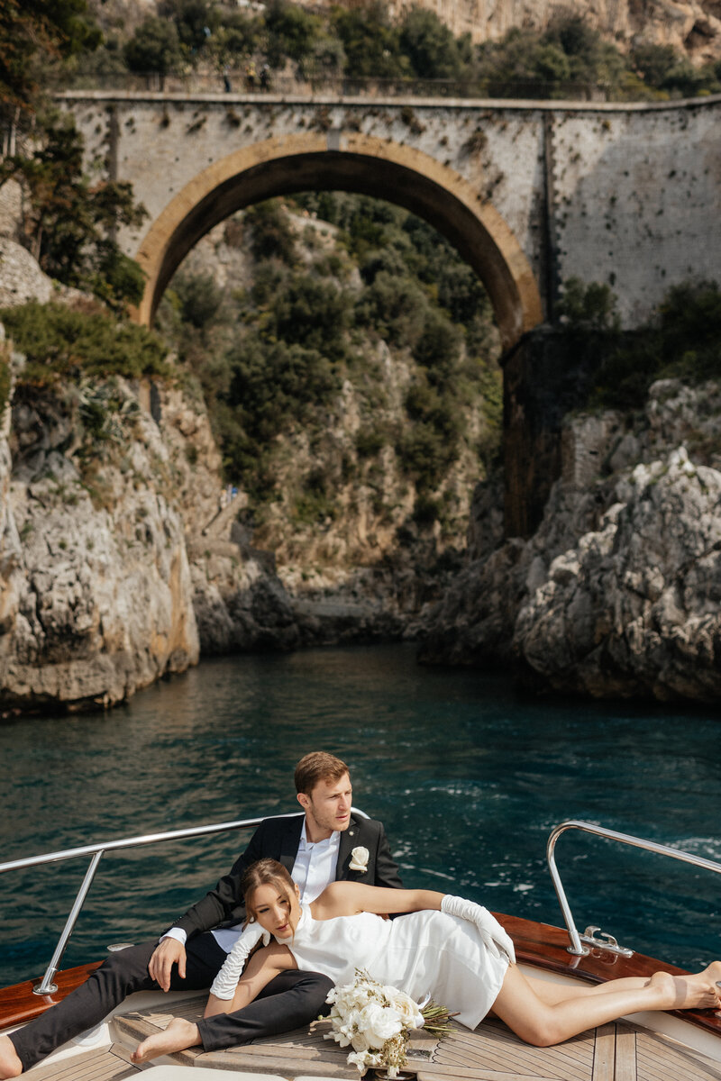 elopement couple on catamaran along the amalfi coast for portraits