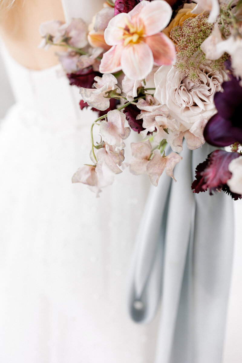 ChicBride_TheByesPhoto_MillerhouseFlowers_188