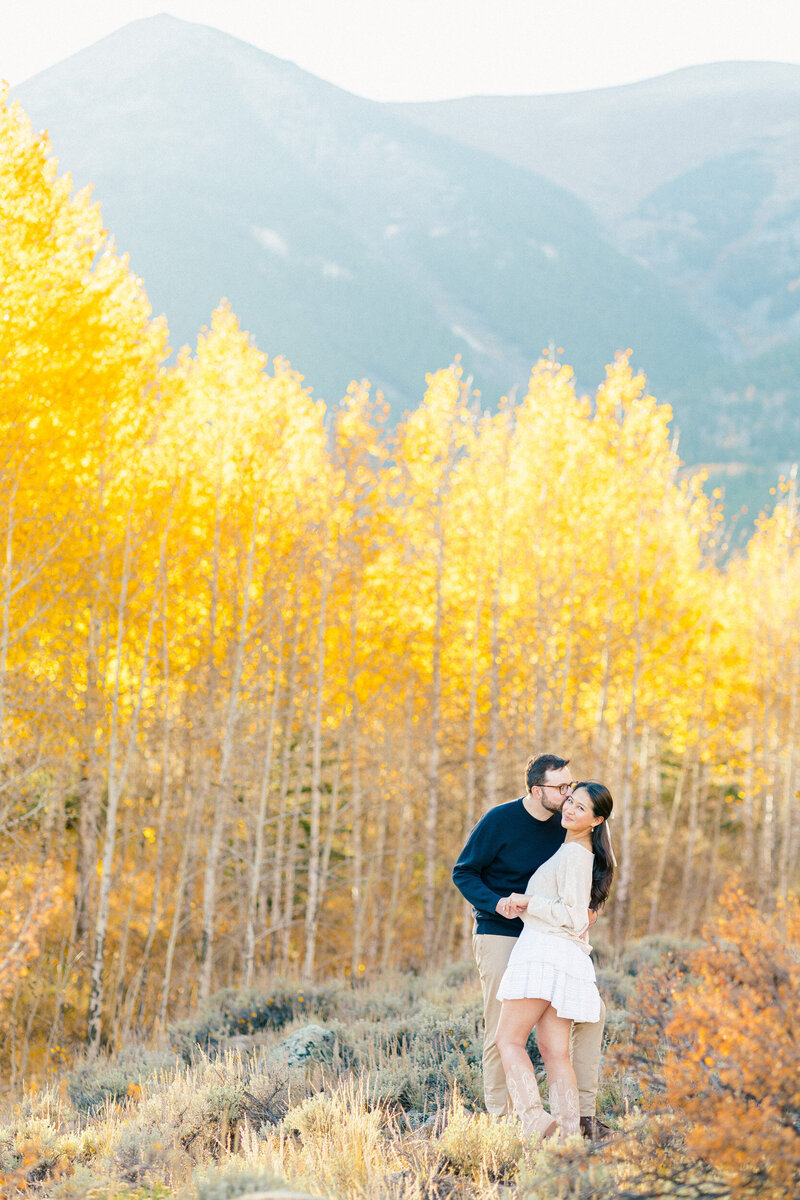 Twin-Lakes-Colorado-Mountain-Engagement-9