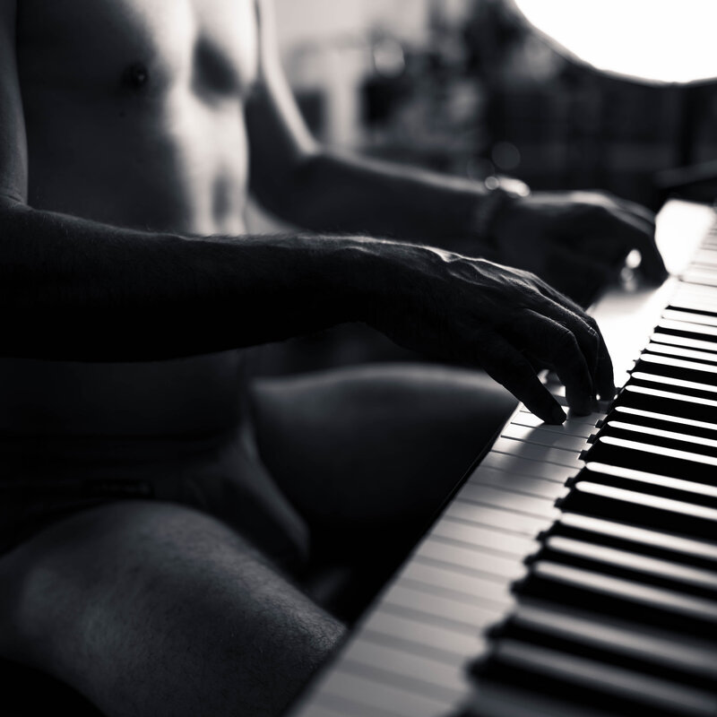 Houston Boudoir Photographer SECTION A -BW- Letter F-40